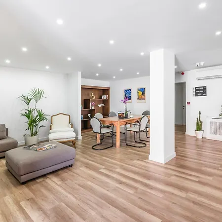 Hillora Buyukada Adalar