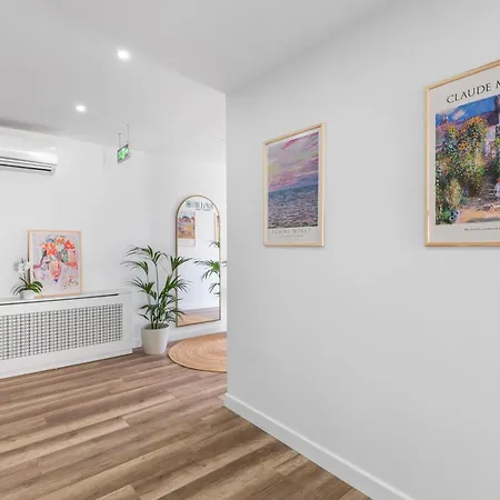 Hillora Buyukada Adalar