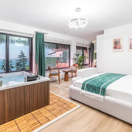 Hillora Buyukada * Adalar