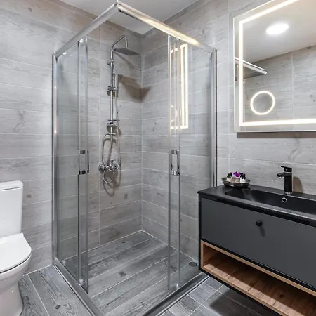 Hillora Buyukada Adalar